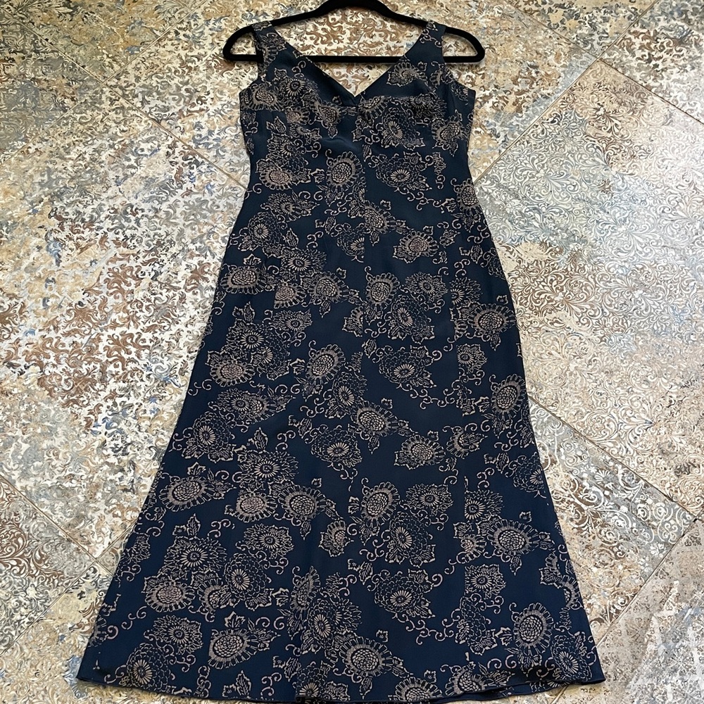Elegant Floral Navy Dress